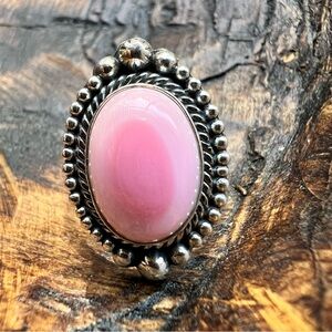 925 Sterling Silver Queen Conch Ring • Elegant Oval Pink Conch • Size 8